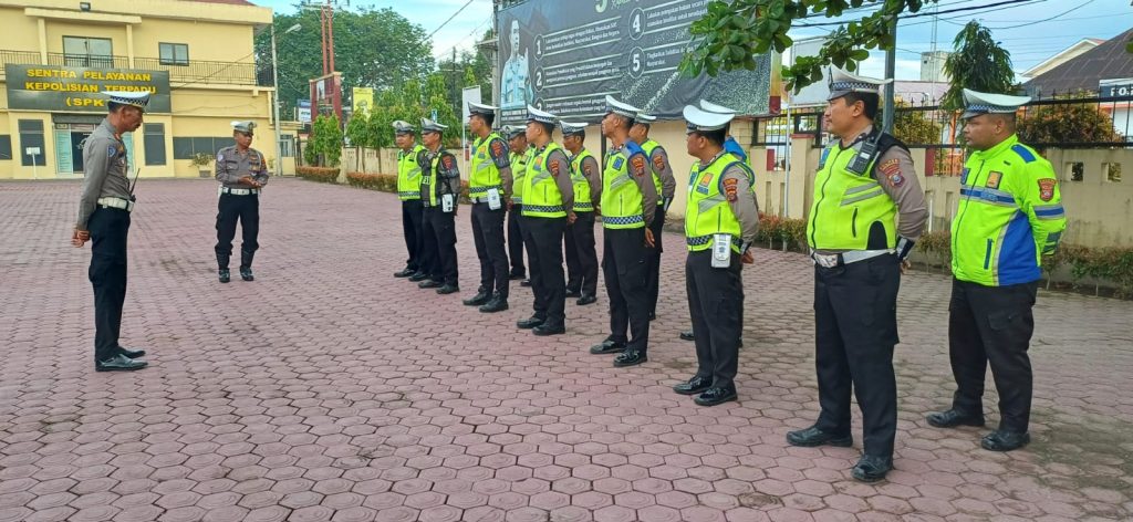 Pastikan Kelancaran Perjalanan Pengguna Jalan Setiap Pagi, Sat Lantas Polres Tanjung Balai Turun ke Jalan Laksanakan Pengaturan Lalu Lintas 2 IMG 20250517 WA0075