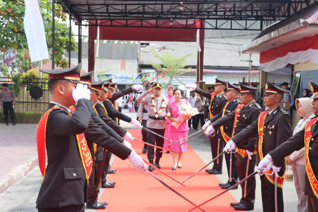 Berjalan Penuh Haru, Polres Tanjungbalai Gelar Tradisi Welcome dan Farewell Parade Kapolres 2 IMG 20250714 WA0218