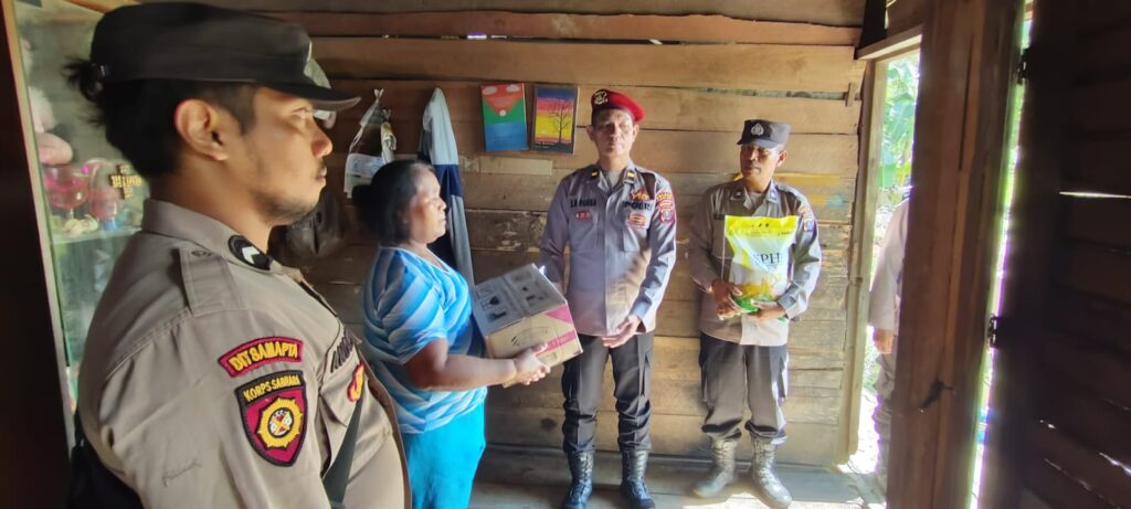 Peduli Antar Sesama, Polres Tanjungbalai Berbagi Rezeki Melalui Minggu Kasih 2 IMG 20251005 WA0109